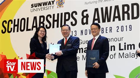 Jeffrey cheah is the executive chairman of malaysian conglomerate sunway. Jeffrey Cheah Foundation awards RM80mil scholarship to ...