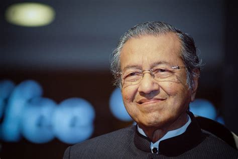 Последние твиты от dr mahathir mohamad (@chedetofficial). 10 Interesting Facts About Malaysia's Honorary Titles