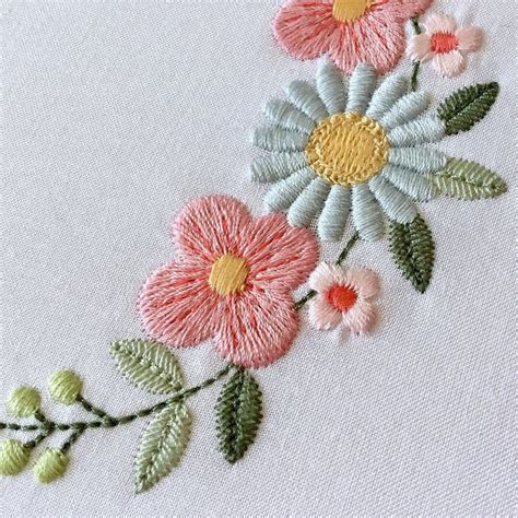 Machine Embroidery Design Modern Boho Flowers Border Curved Etsy 69C