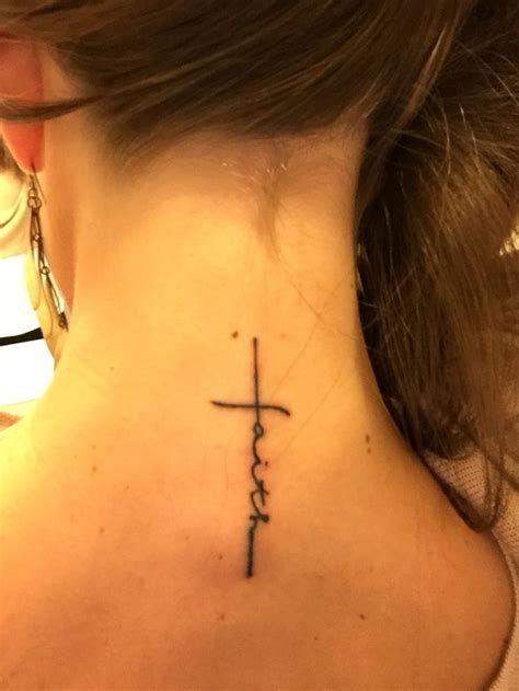 De 25 Bedste Idéer Inden For Neck Tattoo Female På Pinterest