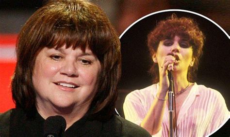 Linda Ronstadt Reveals She Can No Longer Sing Due To Parkinsons