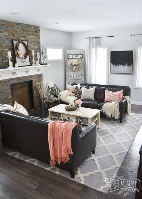 A Black And Blush Pink Living Room Diy Pom Pom Heart Pillow