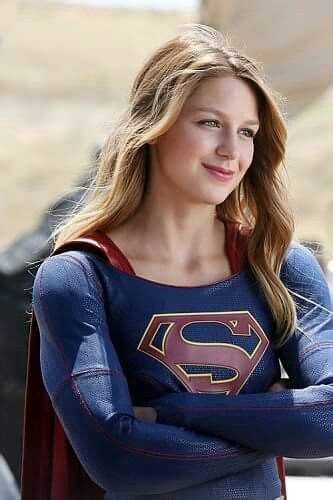 Melissa Benoist Is Cute As Kara Danvers And Is Hot As Supergirl Supergirl Season Supergirl