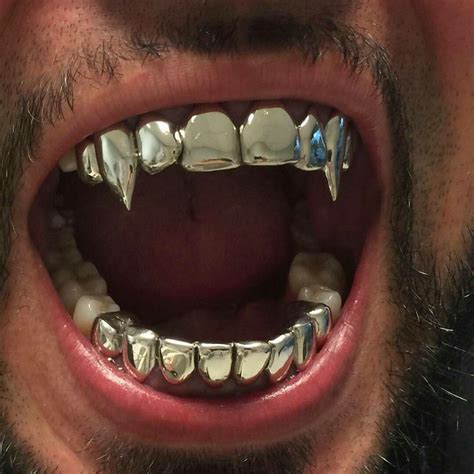 Pin By Rodrigo Mogiz On Horror Grillz Grillz Teeth Grills Teeth