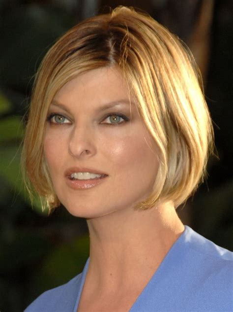 Linda Evangelista Hair Color Chameleon Has Been Blonde Red Brown And Everything In Between