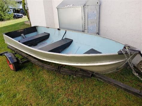 12 Ft Aluminum Boat Classifieds For Jobs Rentals Cars Furniture