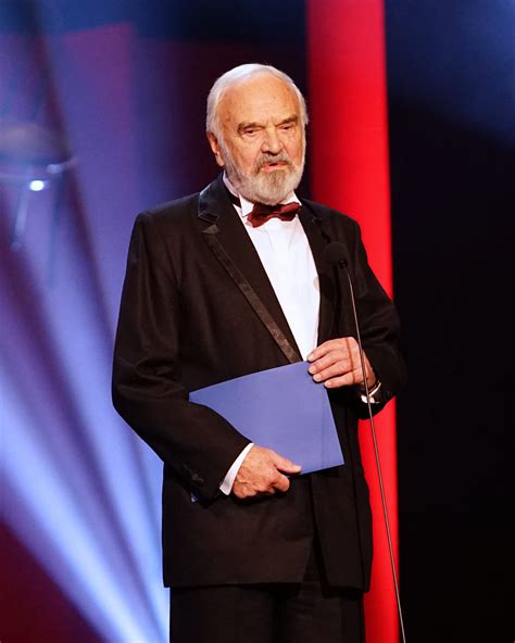From wikipedia, the free encyclopedia zdeněk svěrák (born 28 march 1936 in prague) is a czech actor, humorist and scriptwriter. Zdeněk Svěrák - CENY THÁLIE