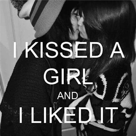 Pin On Beautiful Girls Kissing Each Other