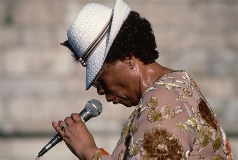 Ella Fitzgerald Singing Women In The Arts Pictures Women’s History Month