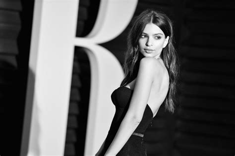 Sports Illustrated Emily Ratajkowski Models Sexy Dress At 2016 Vanity Fair Oscars After Party