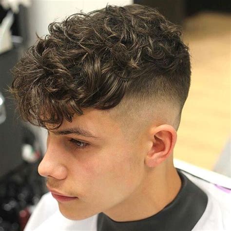 Highlights 01:24 styles of perm rods 01:40 perm papers protip 01:58 beginning to place the rods 03:32 brick lay pattern of the perm rods 04. 53 Likes, 2 Comments - Rog tha Barber (@rogthabarber100x ...