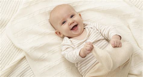 Your three month old, third week: Your 3-month-old's development: Week 1 | BabyCenter