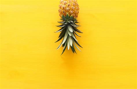 What Does an Upside Down Pineapple Mean? gambar png