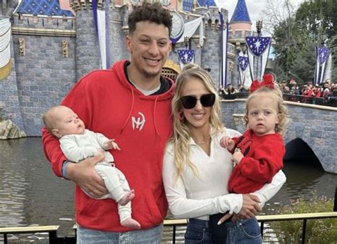 Patrick Mahomes And Brittany Matthews Share Son Bronzes Face For The