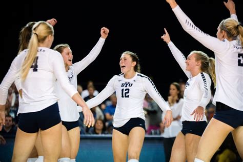 BYU Women S Volleyball Loses Sweet 16 Match To No 4 Kentucky