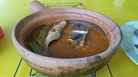 Everyone has their own interpretation for this favorite dish and there are endless adaptations; TAK SEMUA ORANG MASAK ASAM PEDAS SEDAP - Alam Sari Di ...