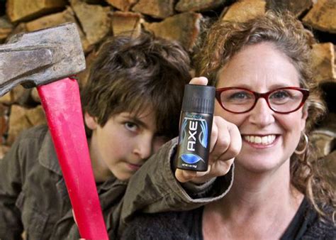 Axe Men S Body Spray What Happens When A Woman Wears It For A Week