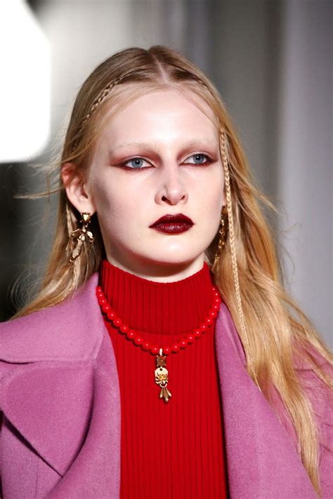 Fall 2017 Makeup Trends Fall And Winter Beauty Trends From The Runway