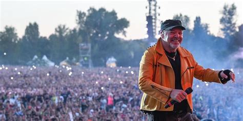 Tracklist da seguire attentamente e condividere. Il concerto di Vasco Rossi a Modena, le foto - Il Post