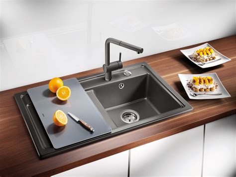 Blanco kitchen sinks have maintained their vogue across the states for their functional designs, durable sink materials, affordable price points and limited lifetime warranties on all their models. Blanco Sink Accessories | Blanco Stainless Steel Sink