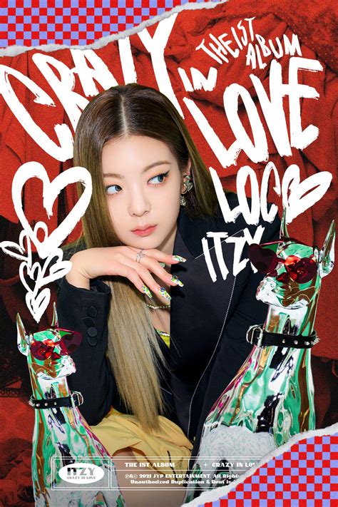 Itzy Crazy In Love Teaser Yeji Lia Loco Ver Hd Hq K Pop Database