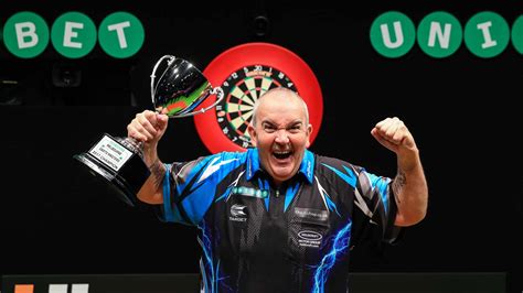 Phil Taylor Claims Melbourne Darts Masters Title With 11 8 Victory Over