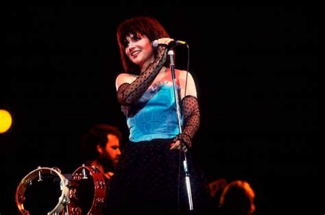 The Heartbreaking Story Behind How Linda Ronstadt Lost Her Voice With