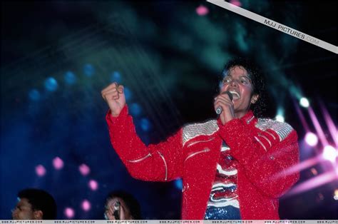 Victory Tour Beat It Michael Jackson Concerts Photo 27723723 Fanpop