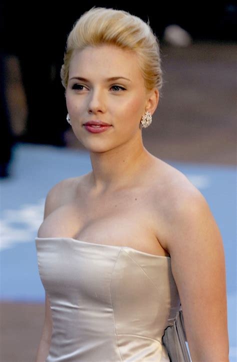 Scarlett Johansson Famous Nipple