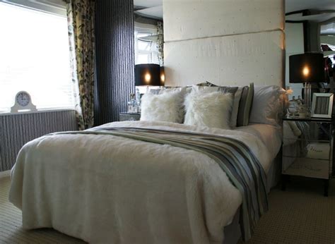 We're constantly living life in this room and enjoying time just as a family. 60 Minute Makeover Bedroom Ideas