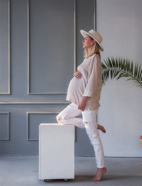 8 Best Brands To Buy Petite Maternity Clothes And Our Top Picks For