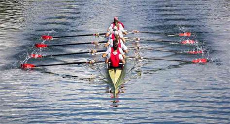 Know How Rowing Can Help You To Stay Fit And Fine