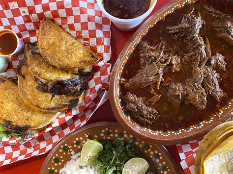 5 Great Mexican Restaurants For Birria Tacos In San Antonio Birotes