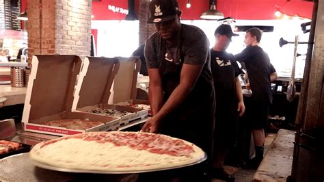The Biggest Pizza In Miami South Beach Florida Davids Been Here