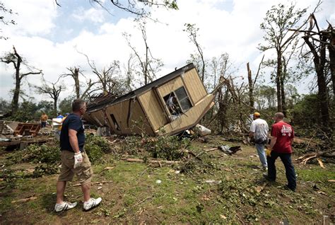 Deadly Tornado Rips Through Alabama Taking 23 Lives The Light 1039 Fm