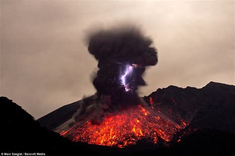 Volcanic Lightnings And Shockwave Video Strange Sounds