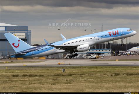 G Oobg Tui Airways Boeing 757 200 At Manchester Photo Id 1123496