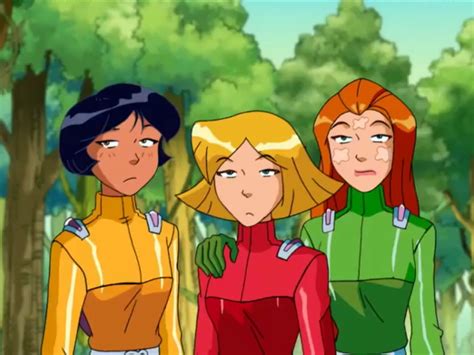 Pin by Joshua Lee on Totally spies in 2021 | Clover totally spies ...