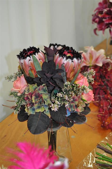 Shop high quality flower bouquets. A Passion for Flowers: Unique Wedding Bouquets: The Protea