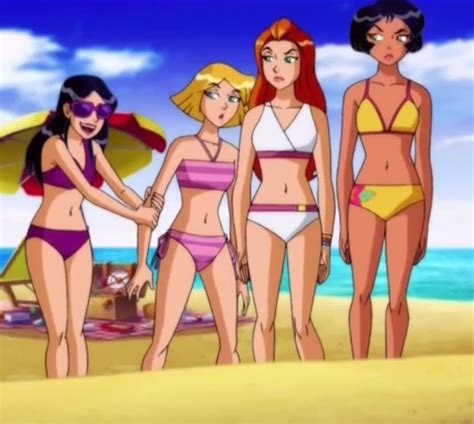 Image Beauties At The Beachpng Totally Spies Wiki Fandom Powered By Wikia