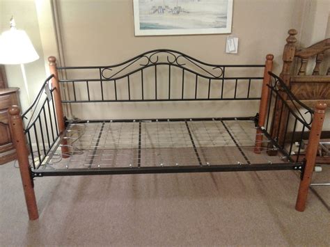 Wrought Ironwood Day Bed Delmarva Furniture Consignment