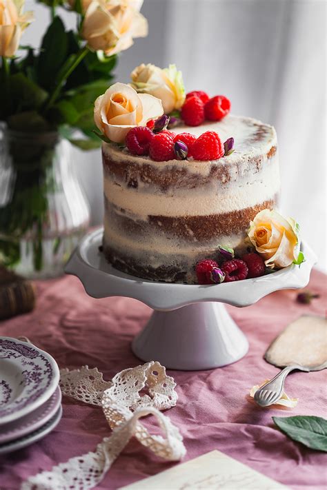 Naked Cake Au Thé Rose Jasmin Et Aux Framboises A Vos Assiettes