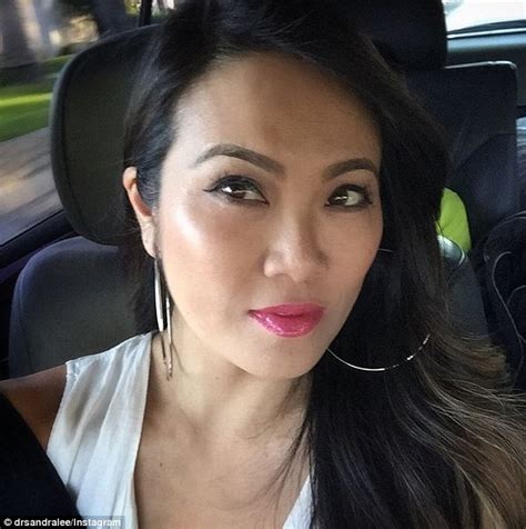 Dermatologist Known As Dr Pimple Popper Has Become A Youtube Star