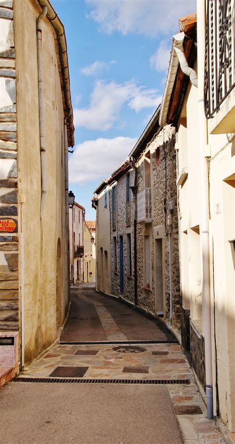 Enlèvement gratuit d'épaves auto sous 24 h partout à paris et en ile de france par notre casse auto. Photo à Cassagnes (66720) : Le Village - Cassagnes, 309881 ...