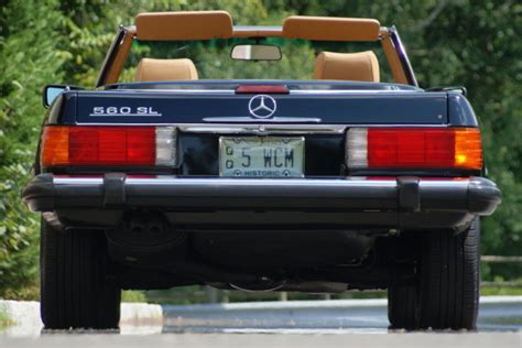 The r107 evolved in many ways. 1989 Mercedes-Benz 560SL Convertible Black/Palo 14,975 miles Investment Grade for sale ...
