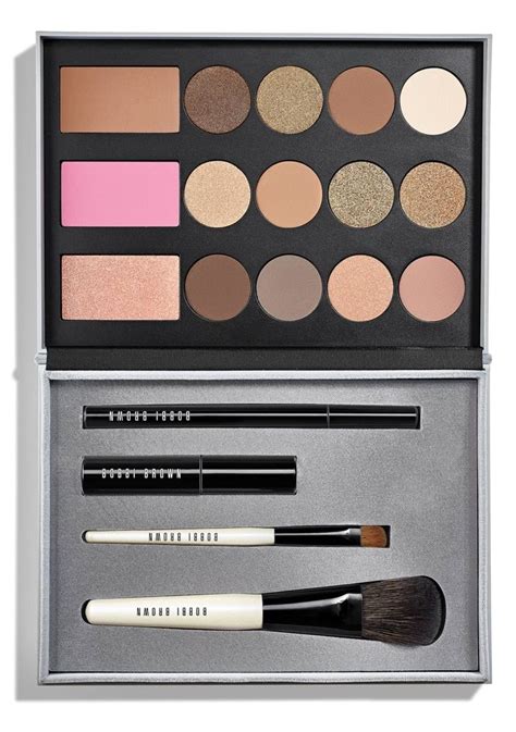 bobbi brown holiday 2018 featuring the crystal eyeshadow palette musings of a muse eyeshadow