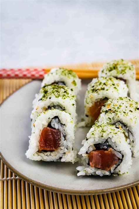 The Perfect Spicy Tuna Sushi Recipe Keeping It Relle
