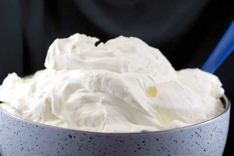 White Chocolate Whipped Cream Frosting Ganache Food Meanderings