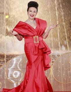 Tvb anniversary awards 2018 review. Style 2018 TVB Anniversary Awards Red Carpet Fashions ...