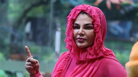 Rakhi Sawant Calls Abhijit Bichukale Pervert Says ‘are You Here For A Kiss Are You Mika